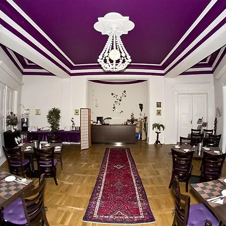 Stadtperle Hotell 3*